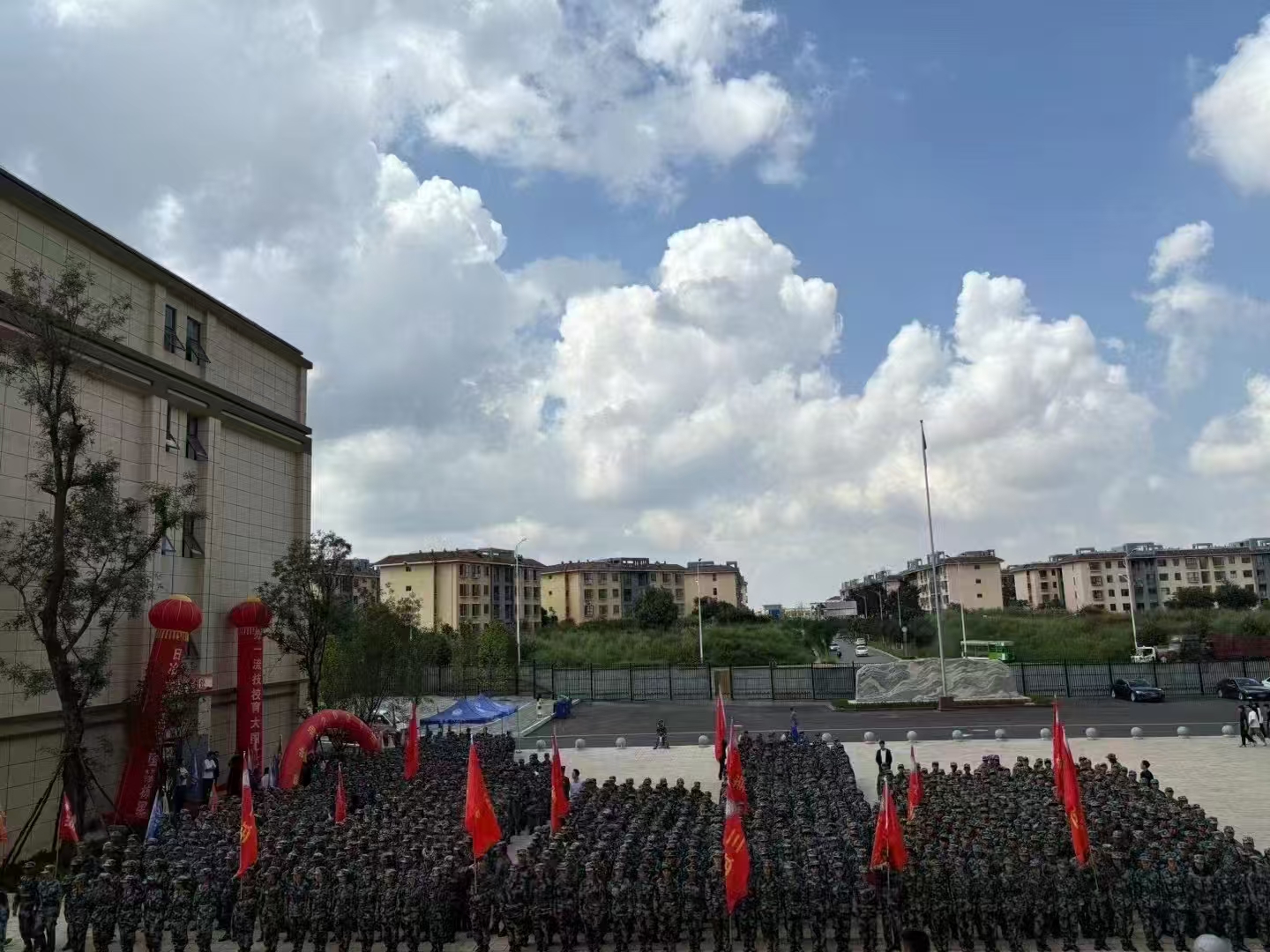 云南冶金高级技工学校男生专业